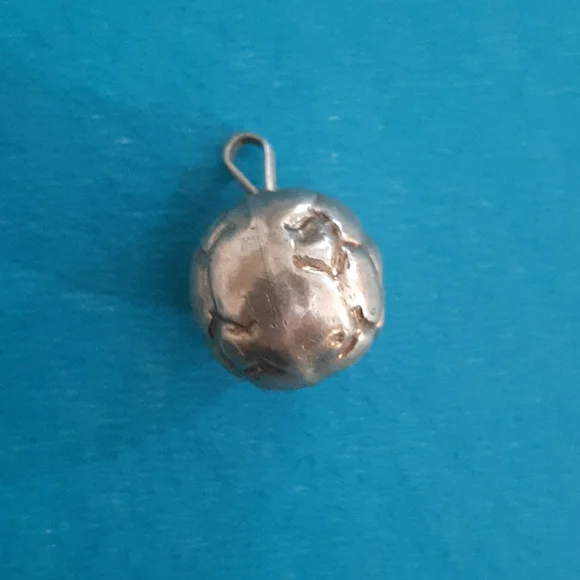 Sterling Silver Soccer Ball pendant for a necklace. - Picture 5 of 8